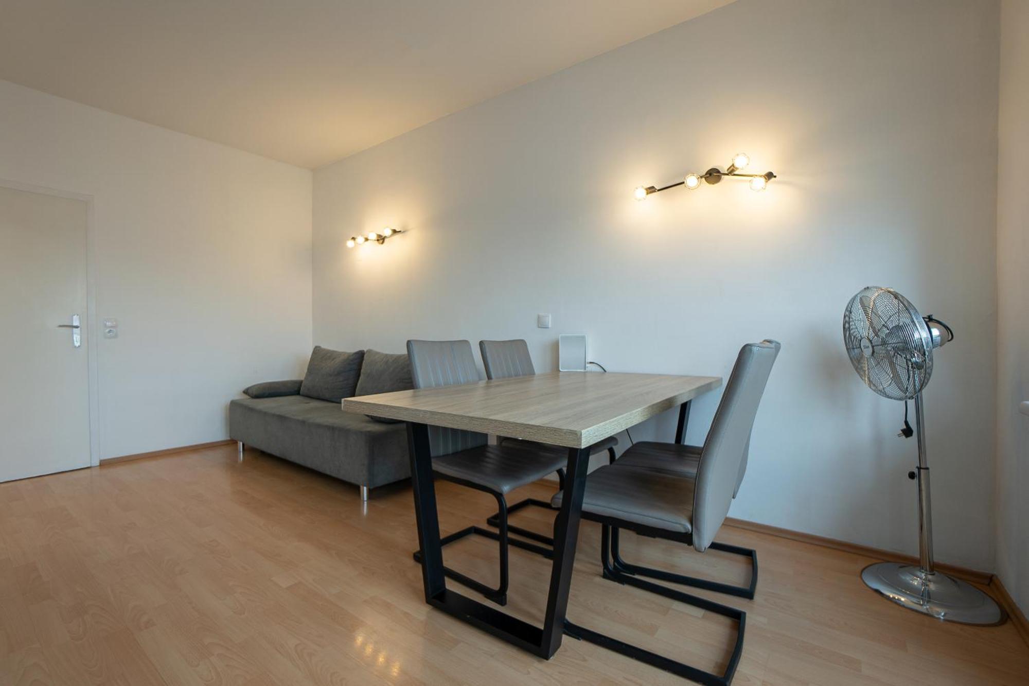 Apartment With A Private Terrace Located Right Near Belvedere Castle, 15 Minutes Away From Stephansdom Vienne Extérieur photo
